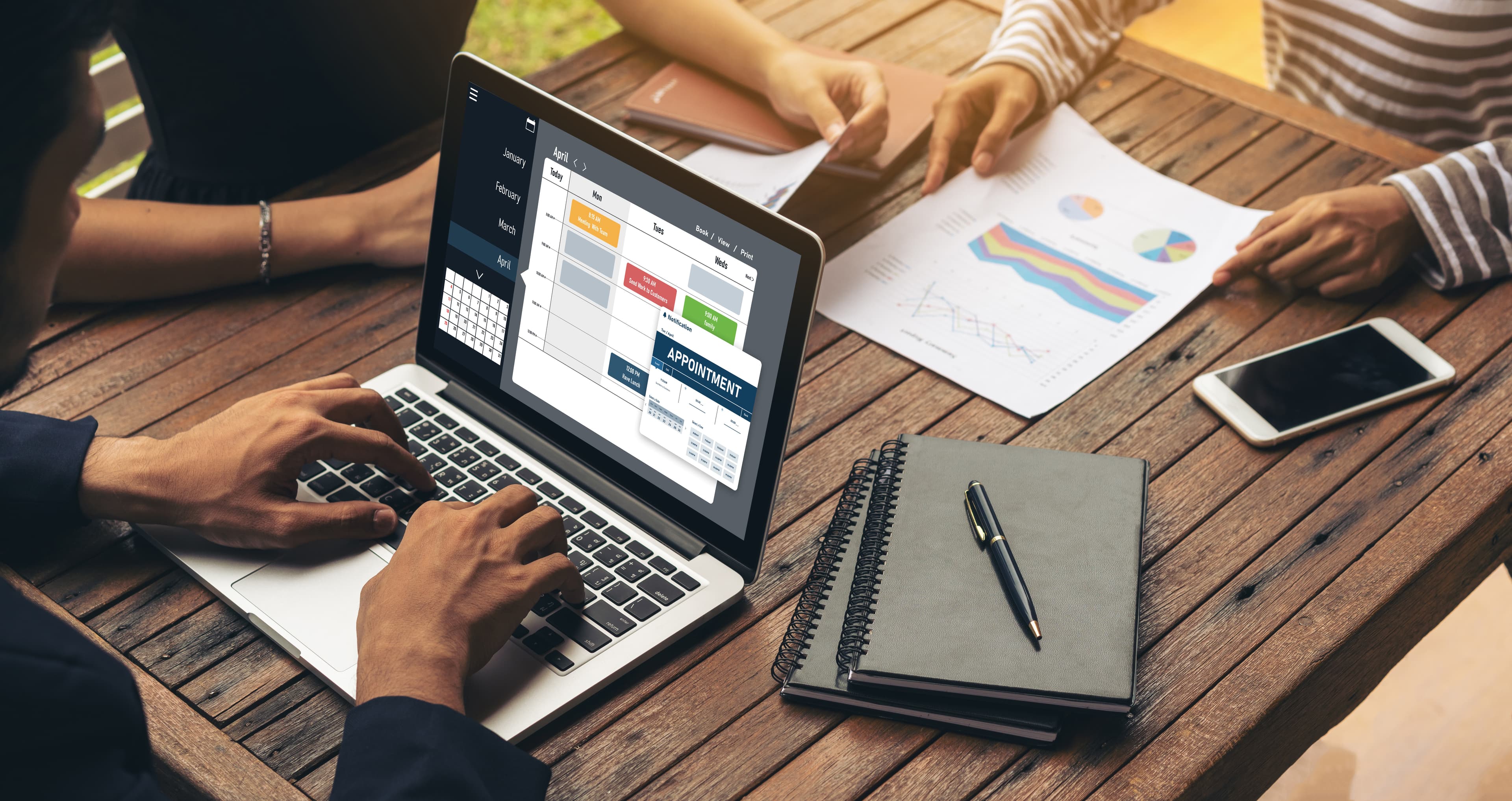 Hybrid Work: Finding the Balance Between Office and Flexibility